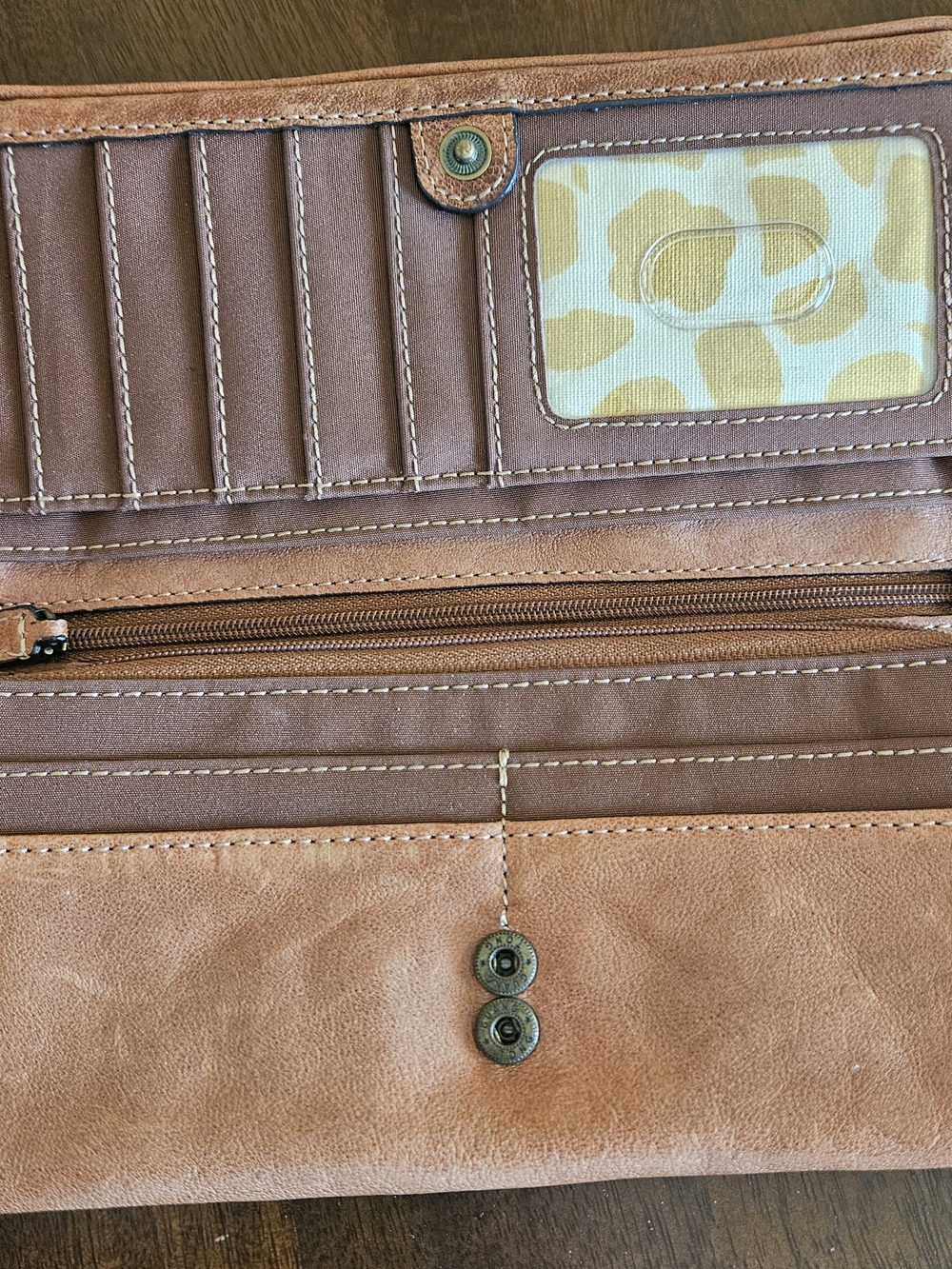Fossil Leather Floral-Embossed Shoulder Bag And Wallet in Brown - Picture 7 of 9